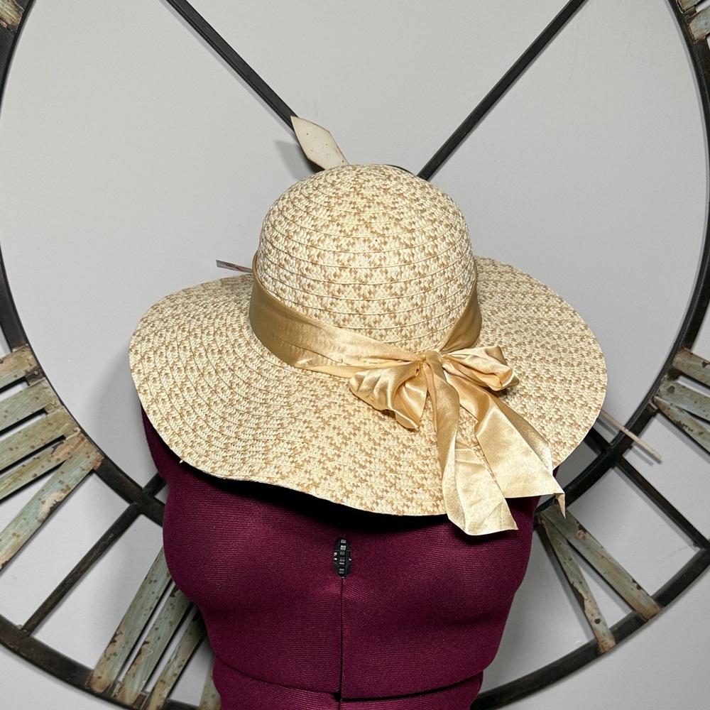 Bundle of 2 Tan Sun Hat with Ribbon NWTS